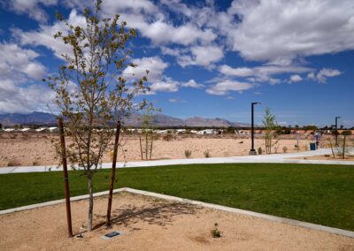 Echo Park Trail Las Vegas Near Mountains